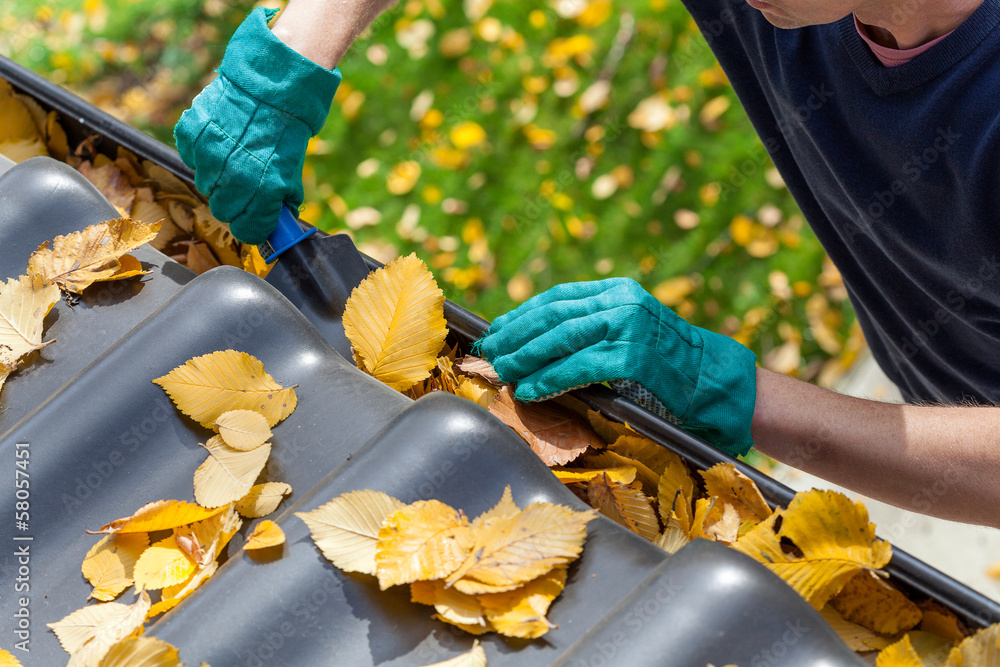 How to Safely Perform Gutter Cleaning